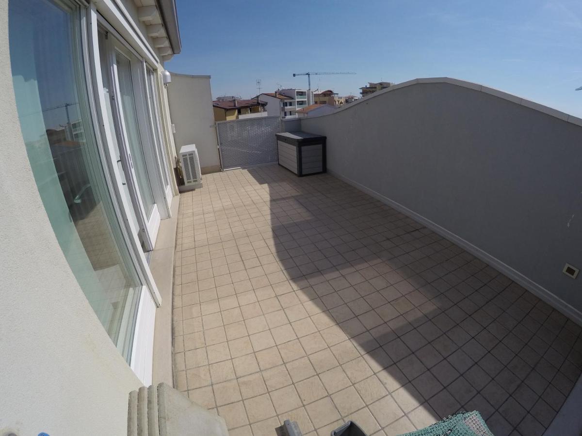 Attico Margherita - Agenzia Cocal Apartman Caorle Kültér fotó